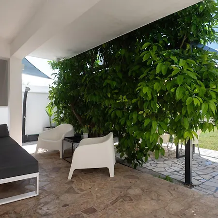 Li-za Holiday home