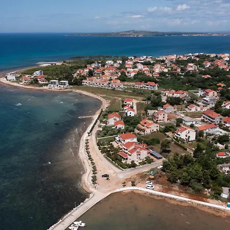 Li-za * Privlaka (Zadar)