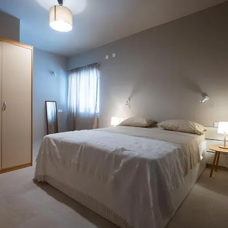 Holiday home Li-za *