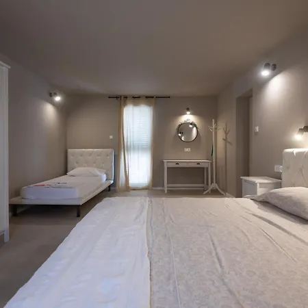 Li-za Privlaka (Zadar)
