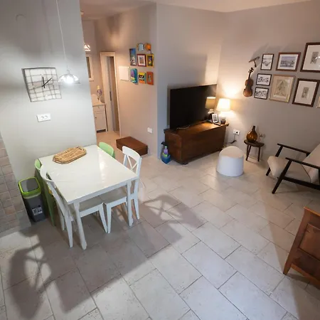 Li-za Holiday home