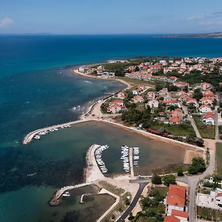 Semesterbostad Li-za Privlaka (Zadar)